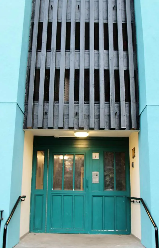Tony Asga - Aishasakina Apartments Edimburgo